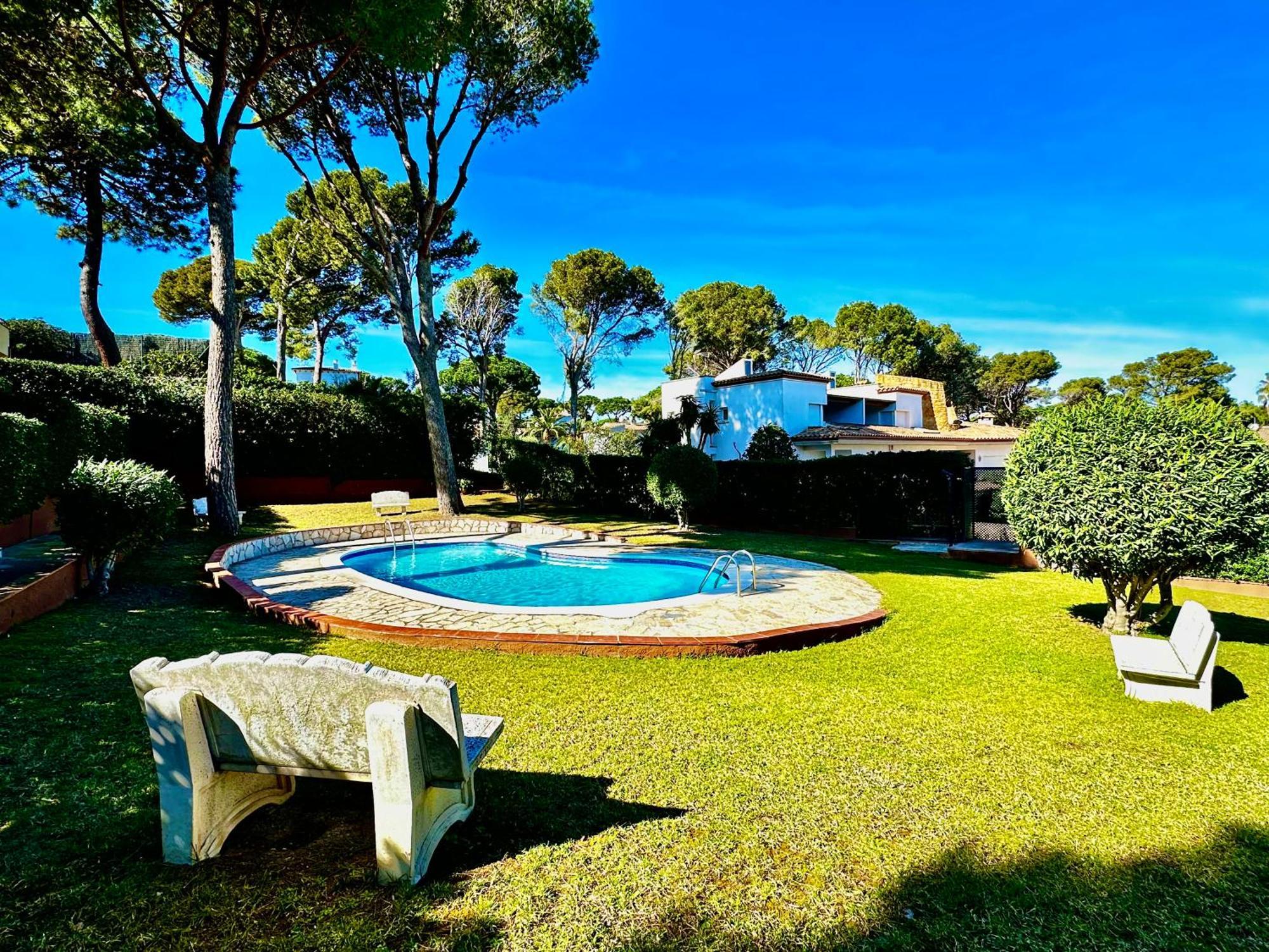 Casa Dos Pins - Pals Villa Exterior photo