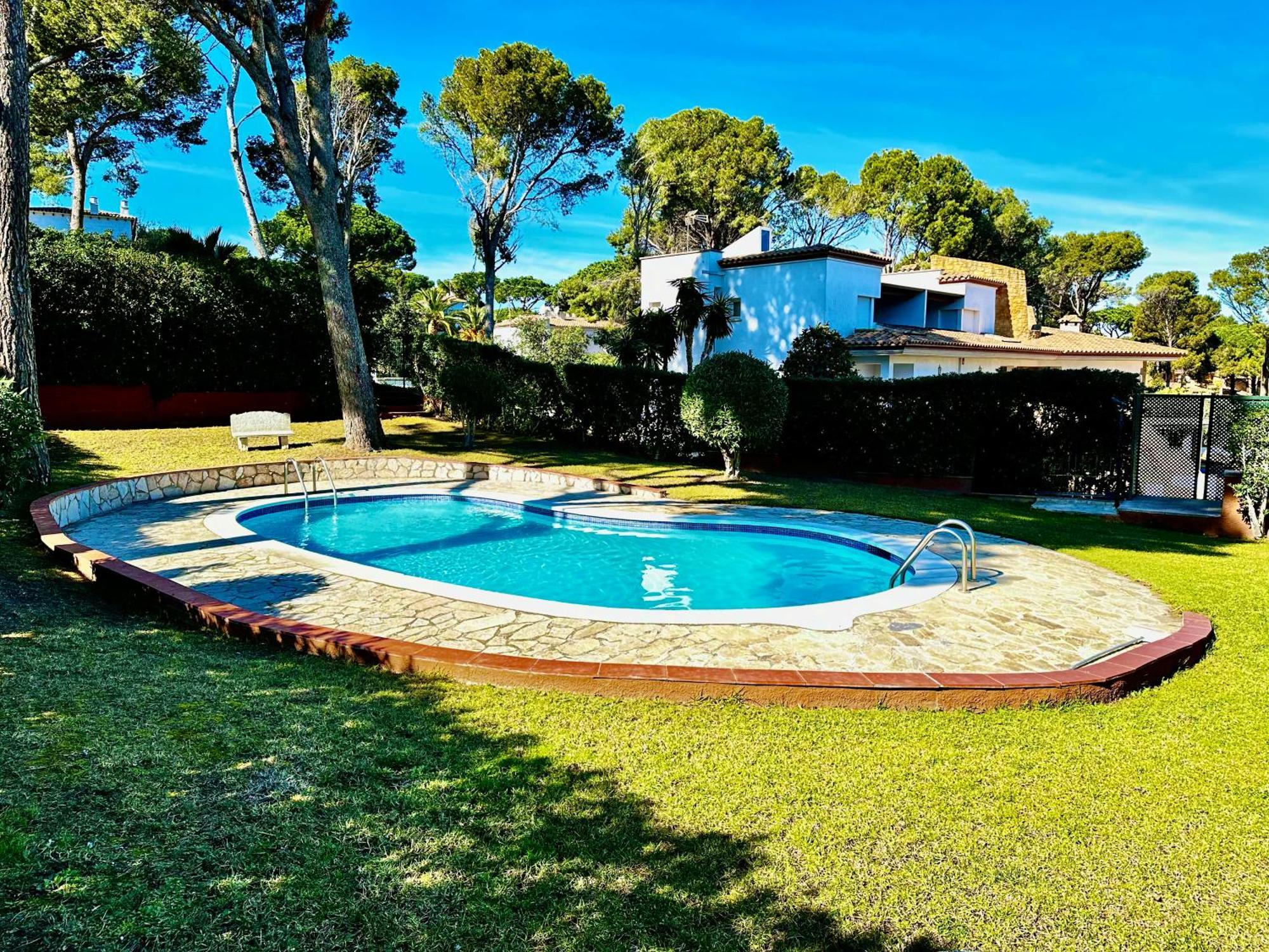 Casa Dos Pins - Pals Villa Exterior photo